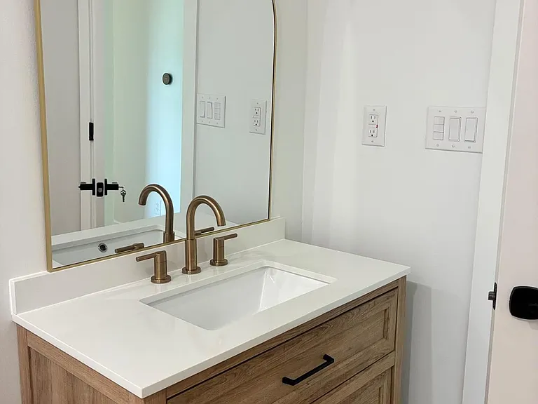 2189 Nixon Dr — Photo 7