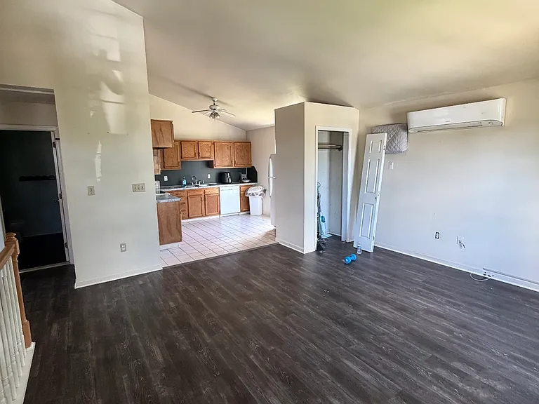 1225 W Whitehall St #1221 — Photo 5