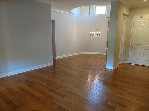5th image of 1808 Stone House Ln
