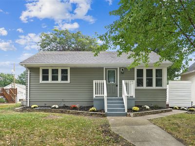 605 9th St, West Des Moines, IA, 50265