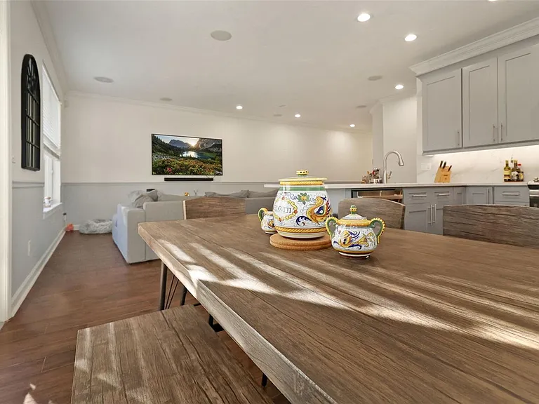 505 S Tampania Ave #2 — Photo 24