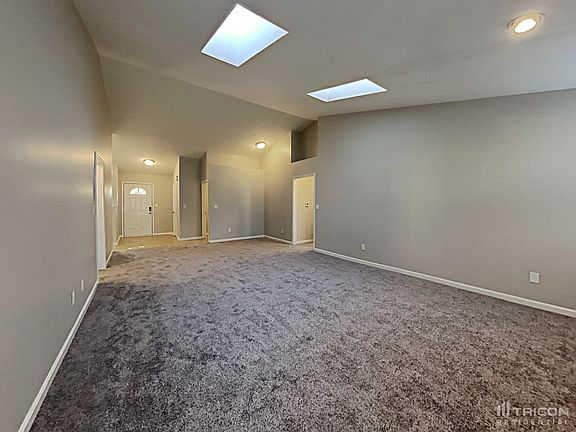 3rd image of 3726 Bonn Blvd