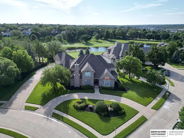 2227 S 189th Cir, Omaha, NE 68130