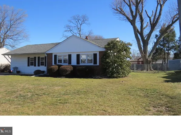 1331 Lacebark St, Feasterville Trevose, PA 19053