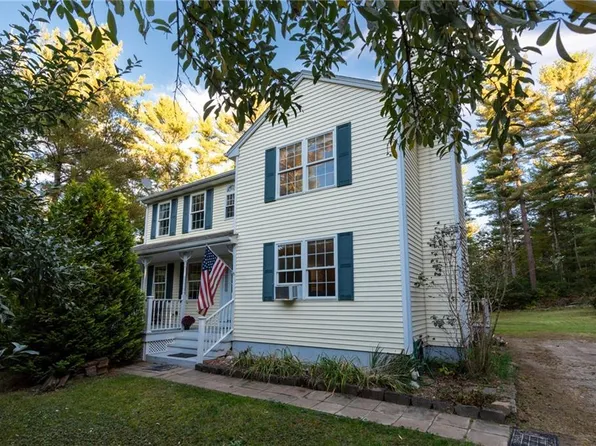 31 Indian Cedar Dr, Charlestown, RI 02813