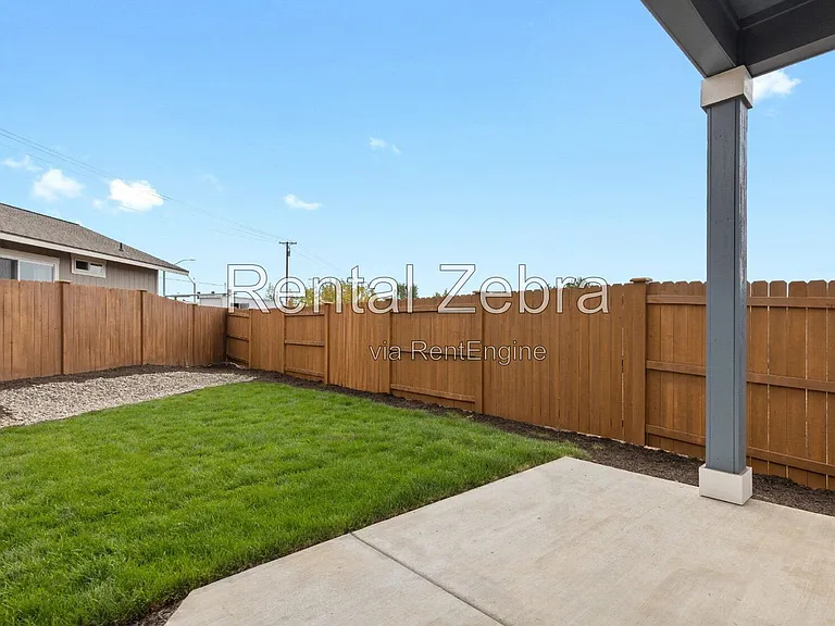 1684 SW Salmon Ave — Photo 24