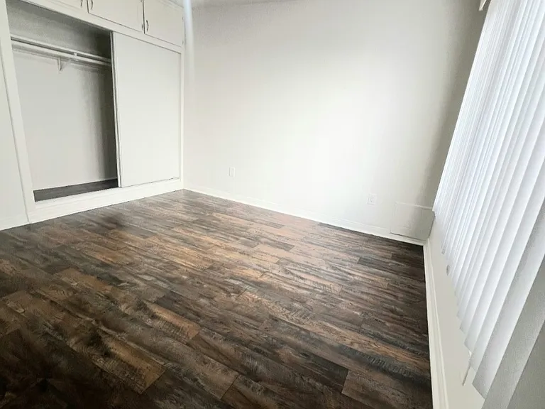 17001 Vanowen St — Photo 6