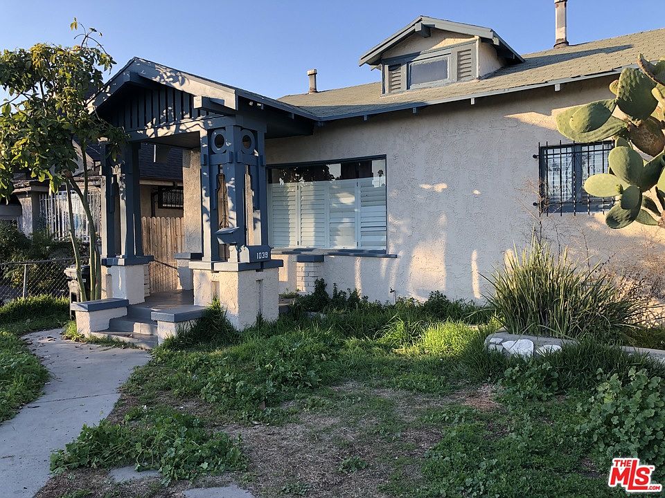 1st image of 1037 W 53rd St