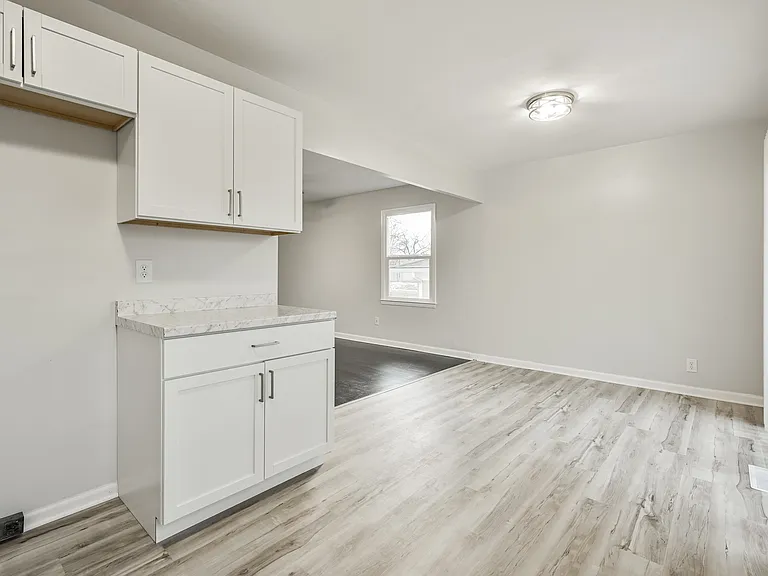 1414 Priscilla Ave — Photo 12