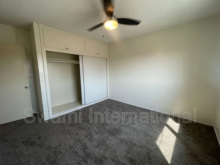 633 S Walnut St #7 — Photo 17