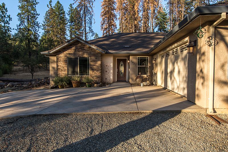 1st image of 2427 Meadow Ln