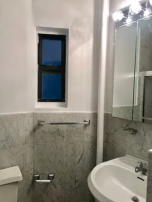 Rented by Urban Real Estate Inc | media 23