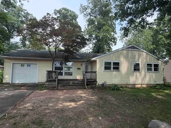 2621 Capitol Ave, Fort Wayne, IN 46806