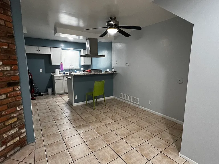 1800 W Gramercy Ave #59 — Photo 3