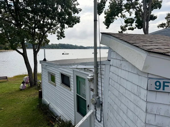 9 Hideaway Vlg #F, Bourne, MA 02532