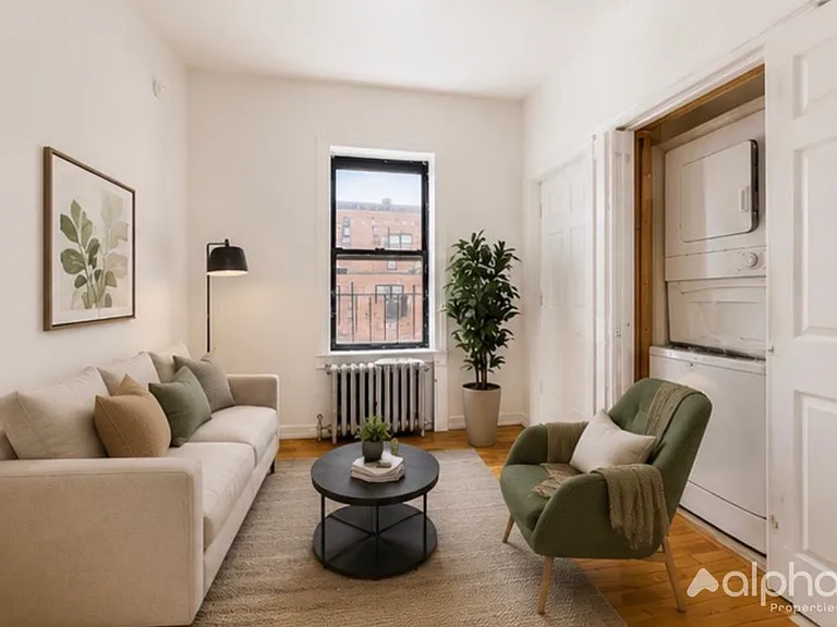 753 E 6th St #8 — Photo 3