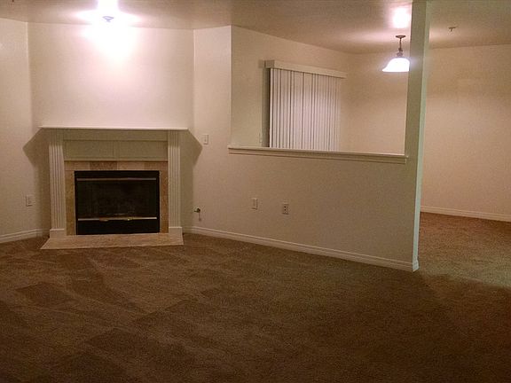4th image of 150 N River Cir Unit 107