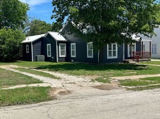 2504 1st St, Brownwood, TX 76801