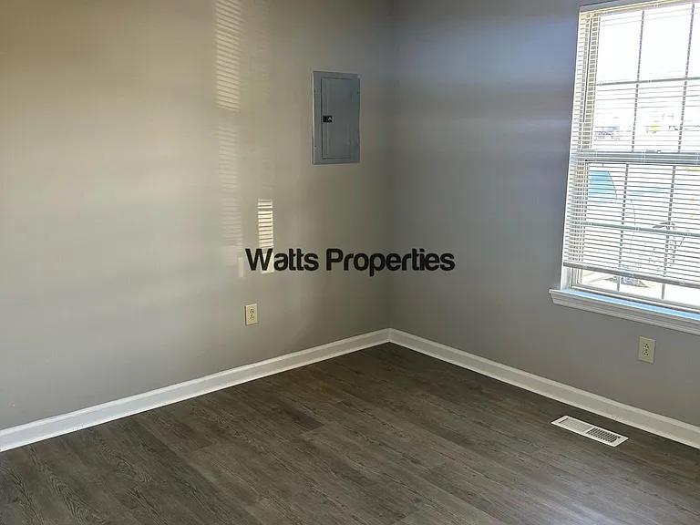 297 Sunshine Cir — Photo 9