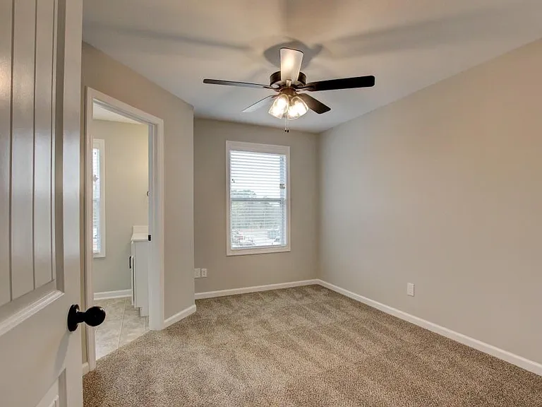 1115 Hillwood Dr — Photo 12