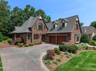 11211 Matthews Cove Ln, Knoxville, TN 37934