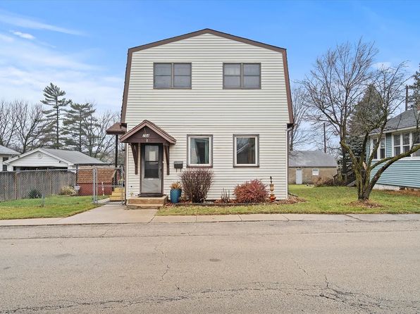 704 Ledochowski St