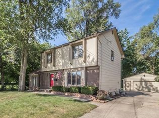 2906 49th Pl, Des Moines, IA 50310