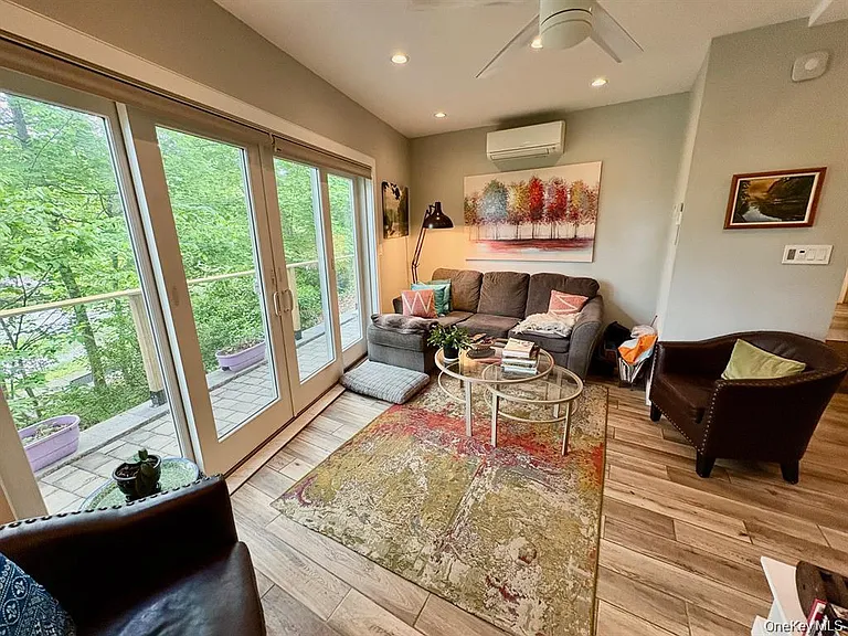 20 High St #LOWER LEVEL — Photo 7