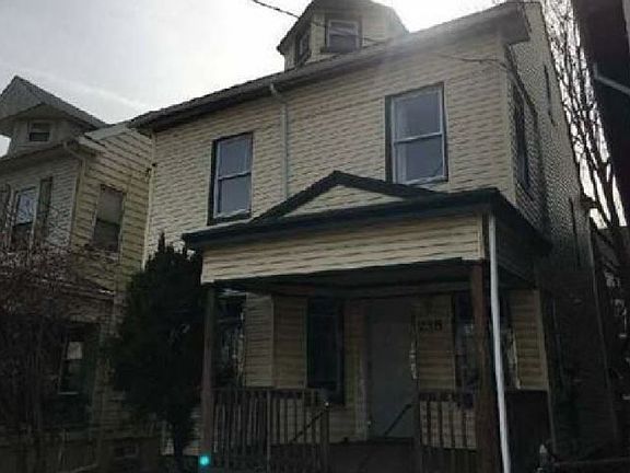 2nd image of 238 17th Ave