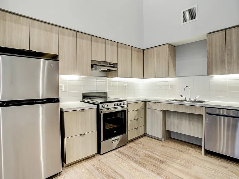 3113 Saint Charles St #240 — Photo 7