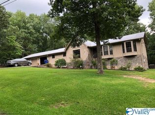 640 Glenn Gap Rd, Gadsden, AL 35904