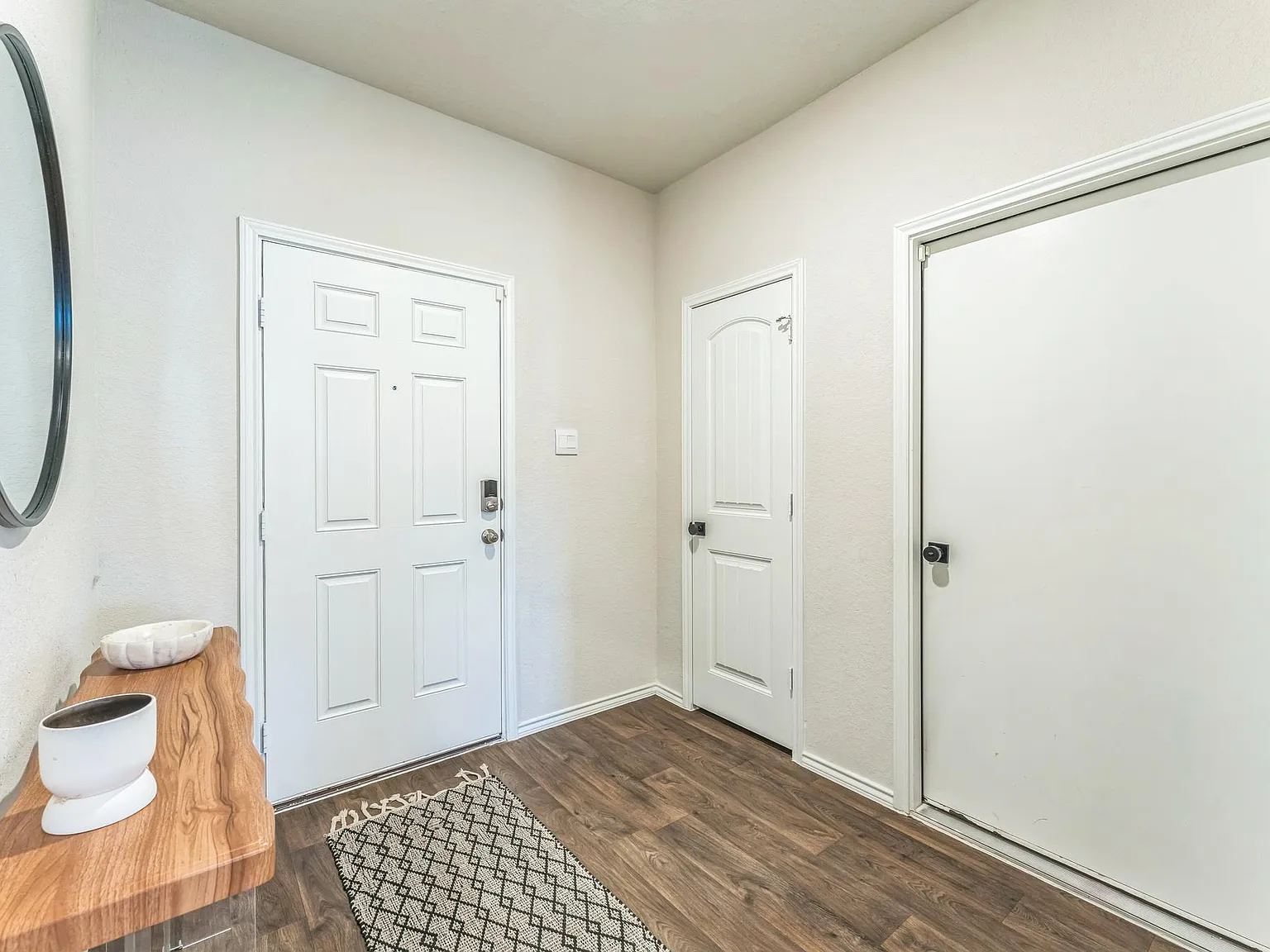 3 bed, 2.0 bath, 1575 sqft, $1,750 — Photo 4