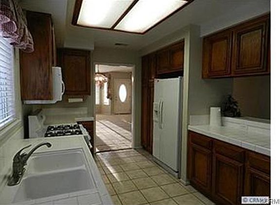 4th image of 13729 Dogwood Ct