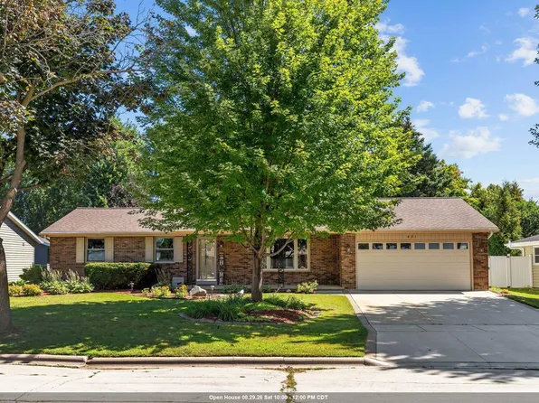 431 Robert Ln, Green Bay, WI 54311