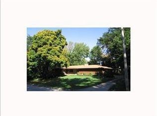 330 Highland Dr, Iowa City, IA 52246