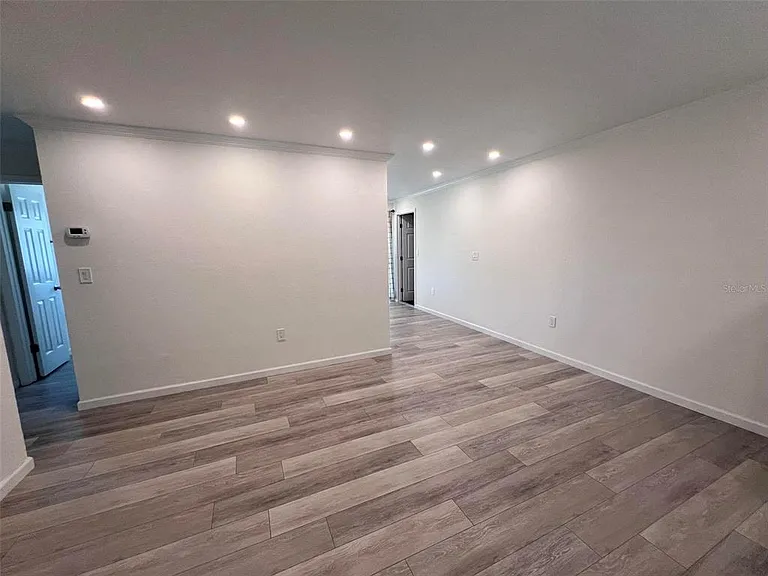 3339 Van Nuys Loop — Photo 5