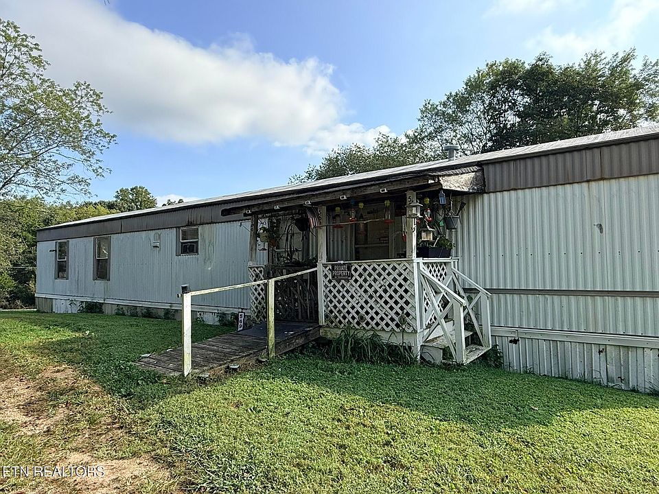 1st image of 569 Carr Wynn Rd