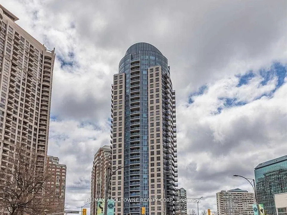 330 Burnhamthorpe Rd W #2303