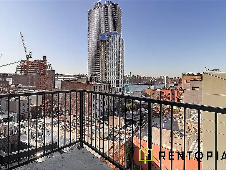 74 N 1st St #6T — Photo 15