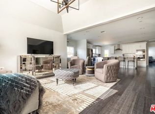 1207 Reynolds Dr, Glendale, CA 91205