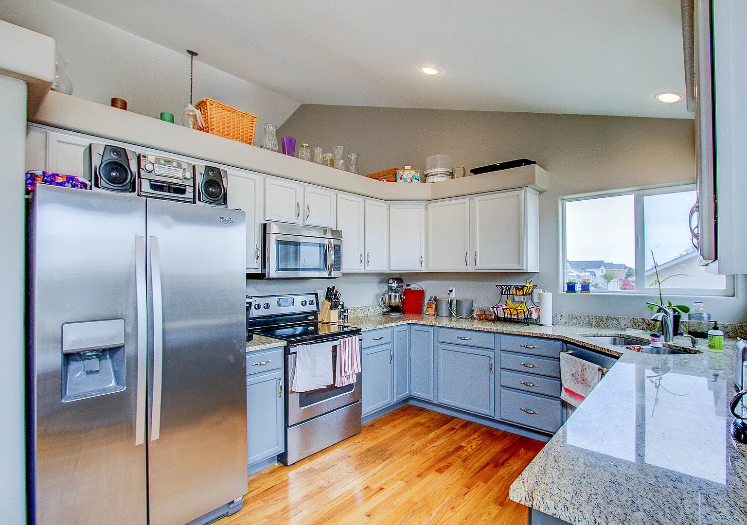 Gorgeous Home in Pronghorn Meadows! — Photo 3