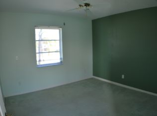 1501 Crest Dr, Englewood, FL 34223