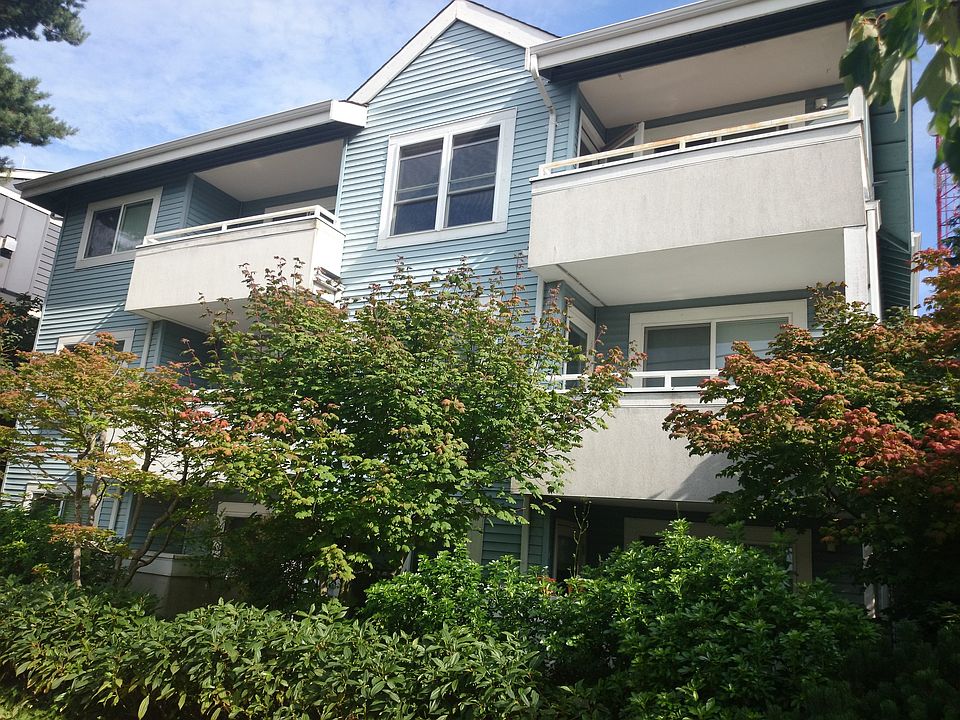 2nd image of 160 Lee St APT 205