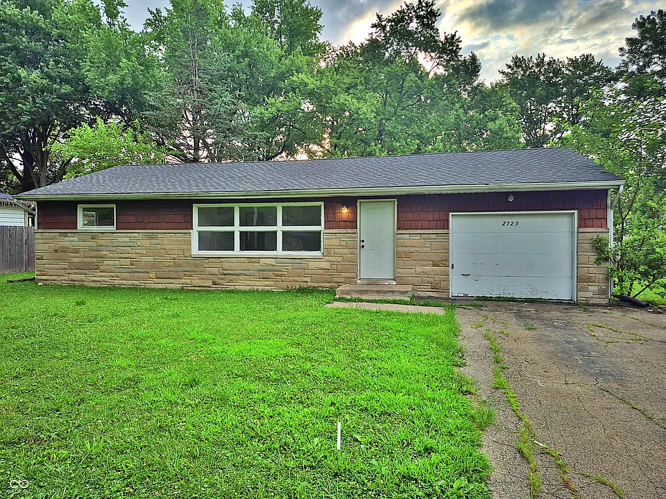 2725 Kristen Dr W