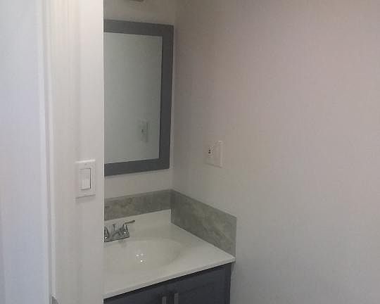 5th image of 204 NW 11th Ave Floor 2