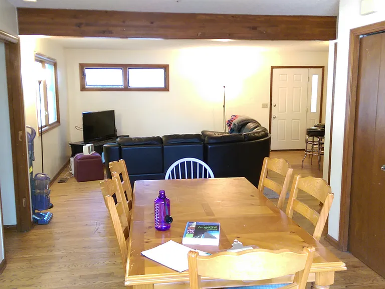 2432 Pine St — Photo 4