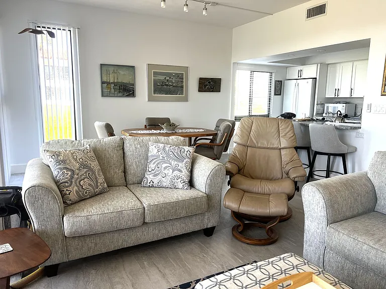 500 Park Blvd S #128 — Photo 10