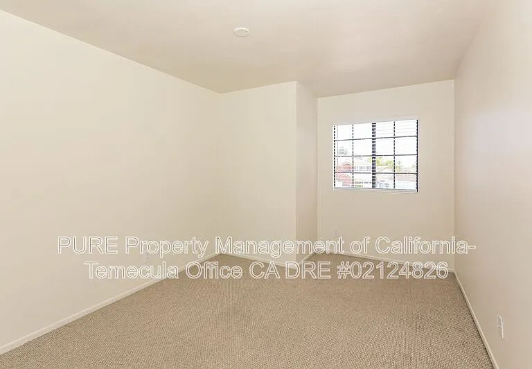 39625 Almansa Ct — Photo 13