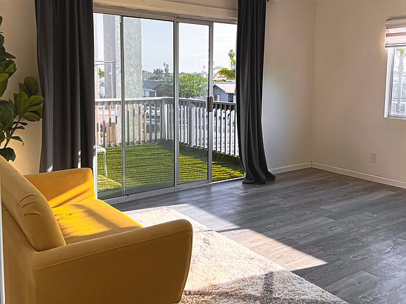 3rd image of 8545 Gold Coast Dr