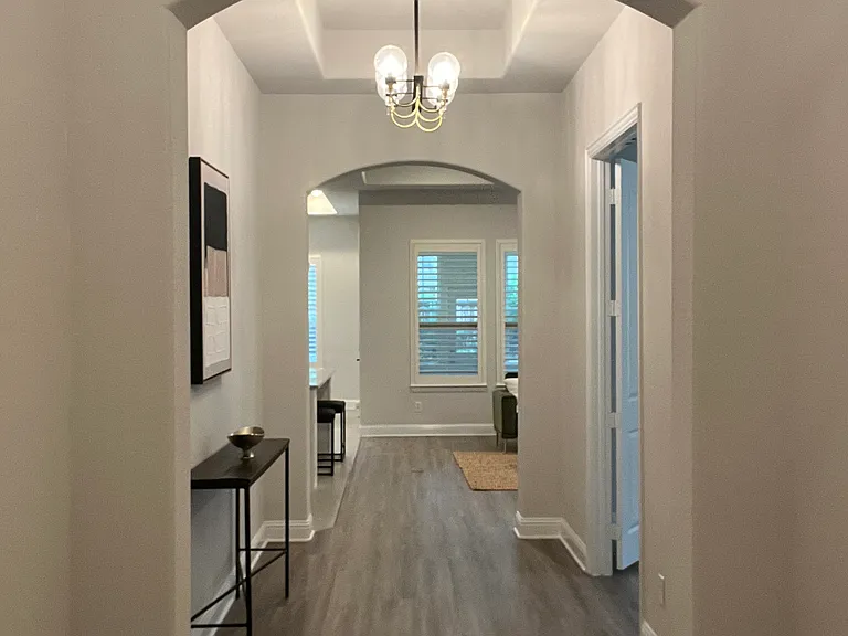 8137 Maybury — Photo 12